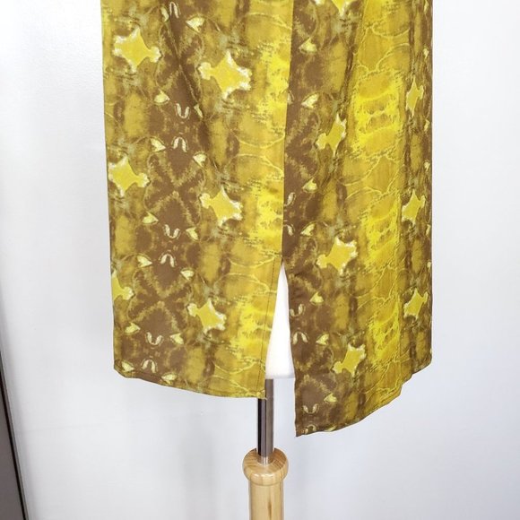 Linea Tie Dye Printed Pullover Blouse Top With Tassel Ties NWOT Size M - Picture 7 of 11